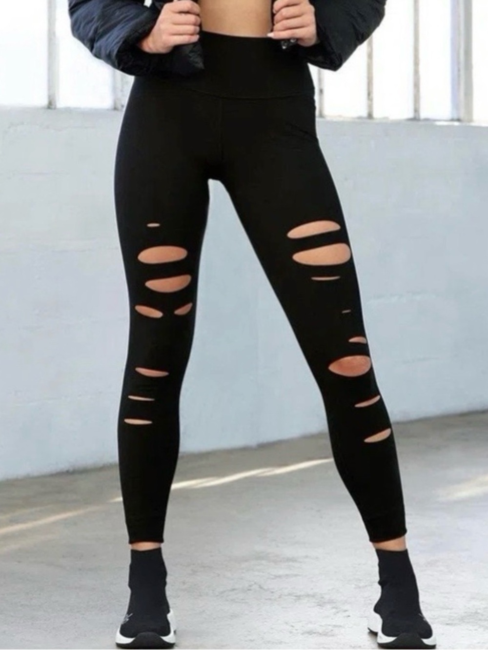 ALO Yoga Ripped Warrior High Waist Leggings Size XXS - Picture 11 of 12
